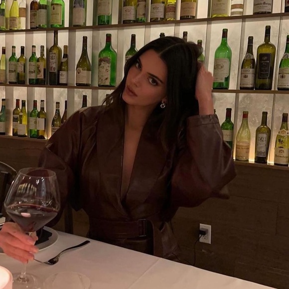 Lie Studio. The Esther Earrings. Gold. - Picture 2 of 8